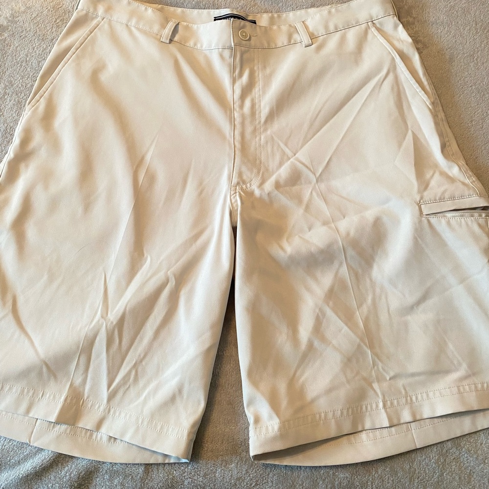 Khaki men’s shorts size 36